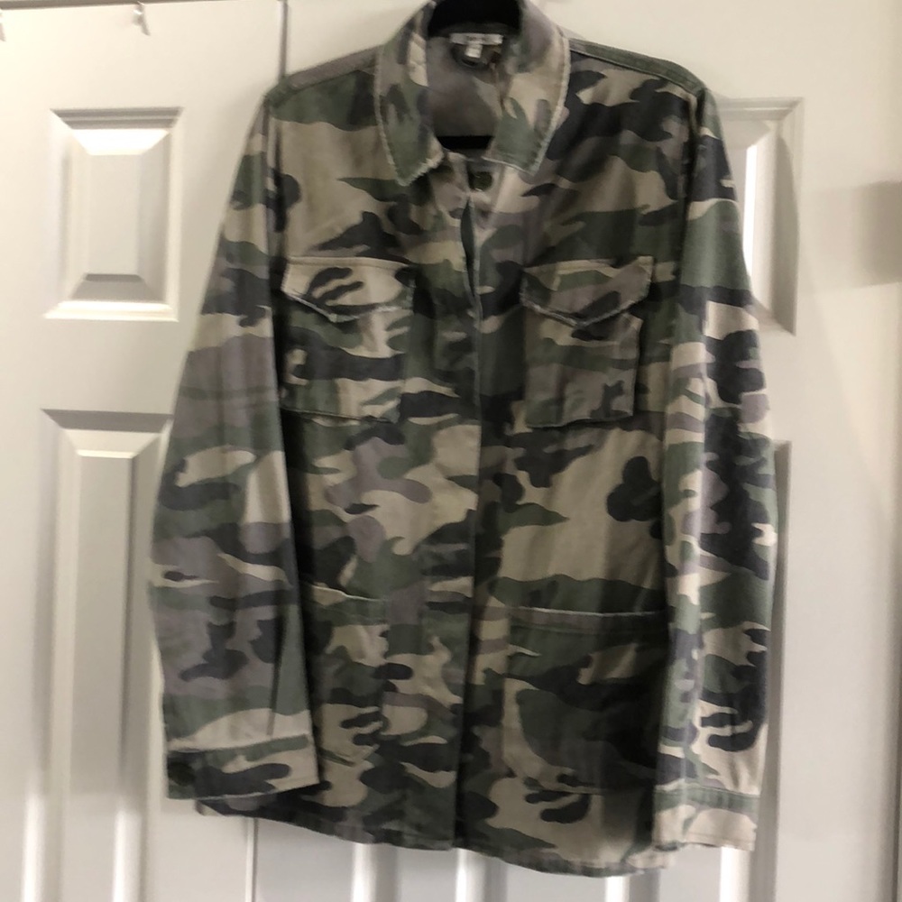 Jodifl Los Angeles Camouflage Jacket Size Large